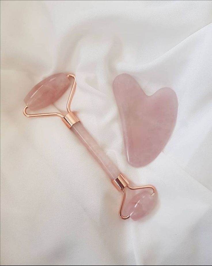 Duo Glow - Massageador Facial com Gua Sha e Rolo